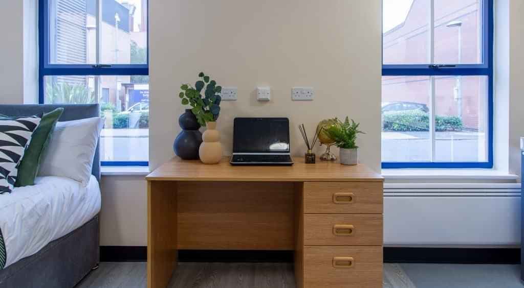 Silver Studio - Image 2