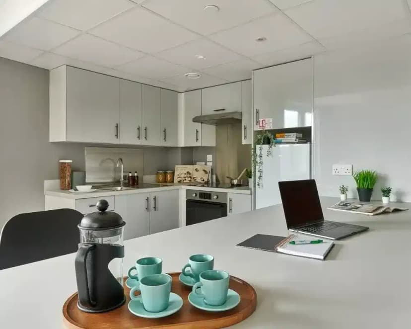 Silver Ensuite  - Image 6