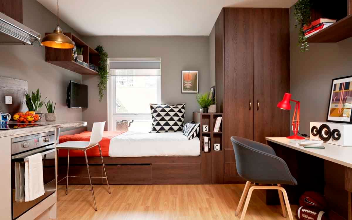 Banks Studio - Image 1