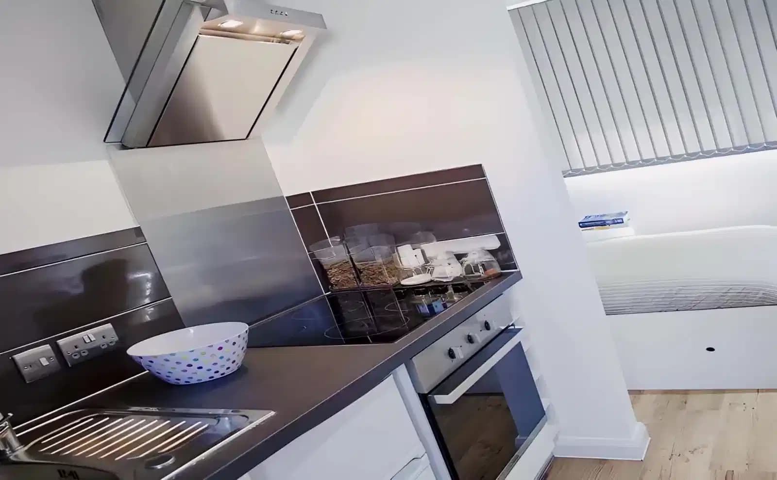 Standard 3 Bed (non ensuite) - Image 4