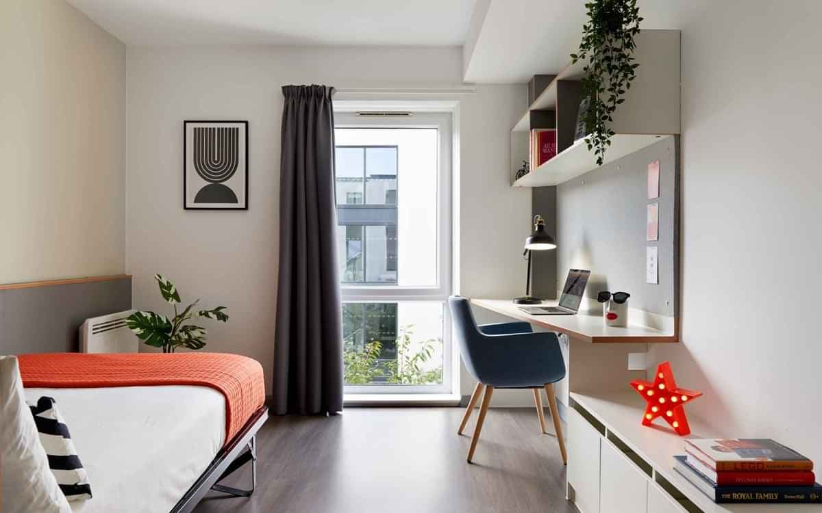 Premium Studio - Image 3