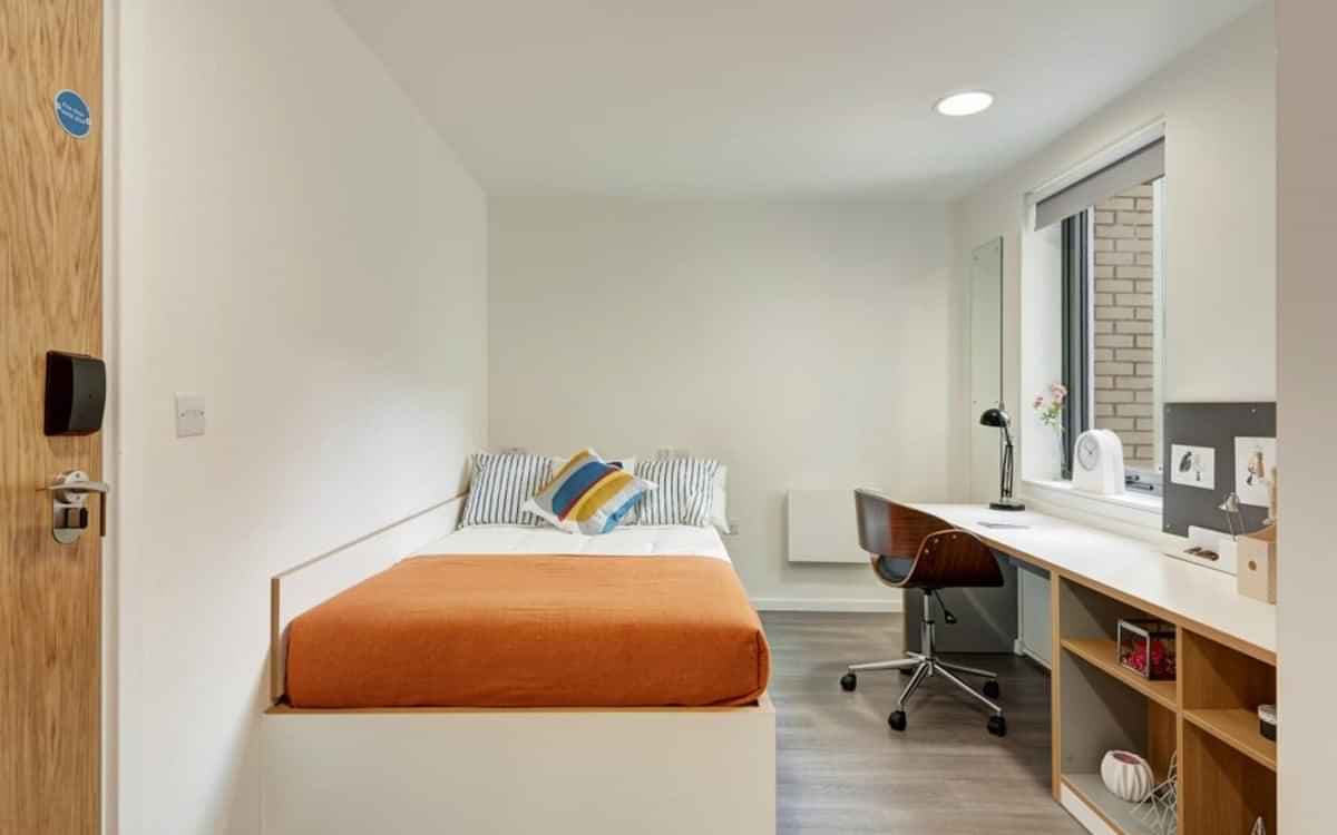 Bronze En-suite - Image 4