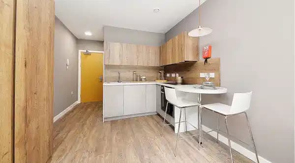 Classic Studio - Image 2