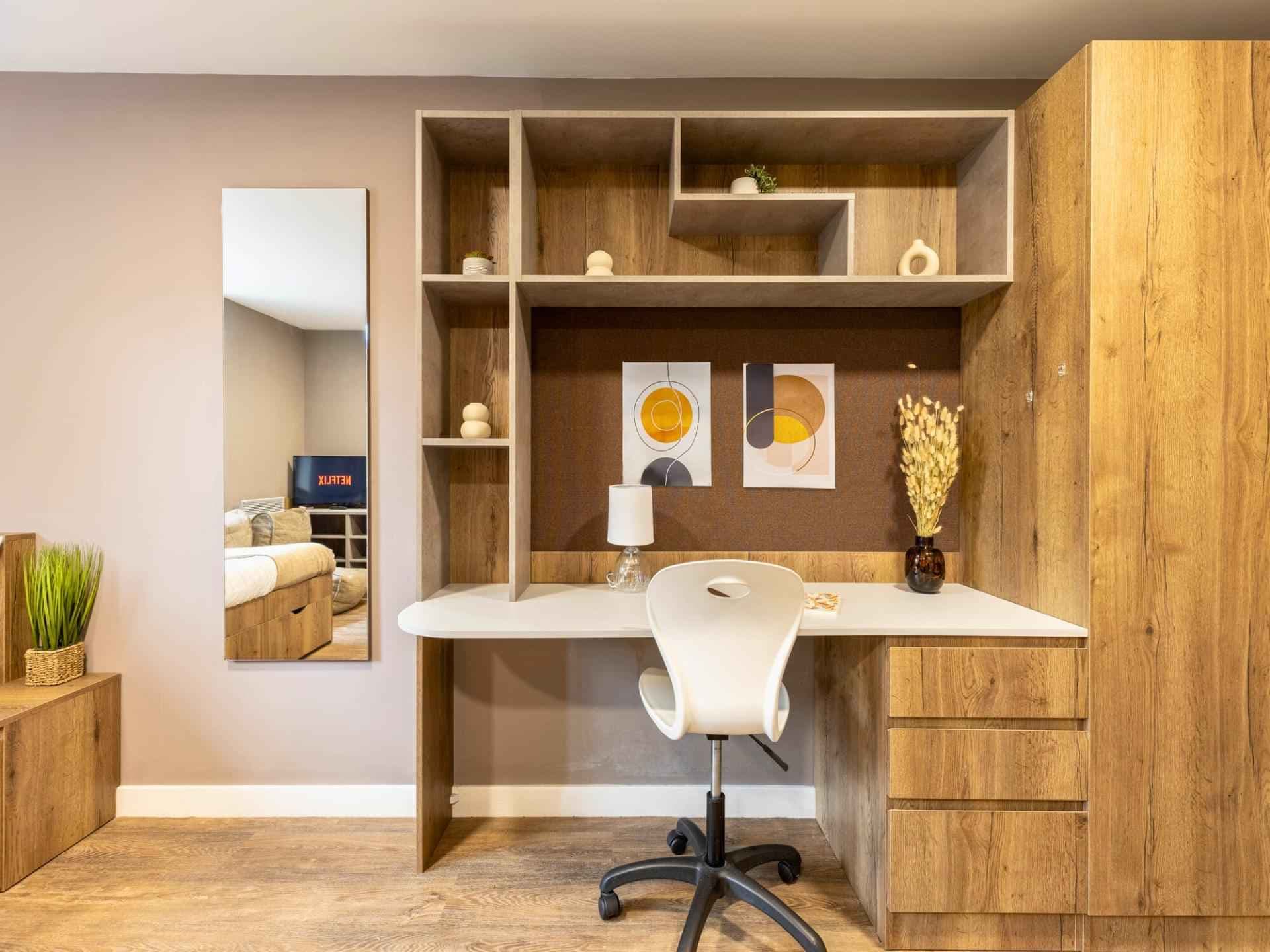 Premium Studio Plus - Image 2