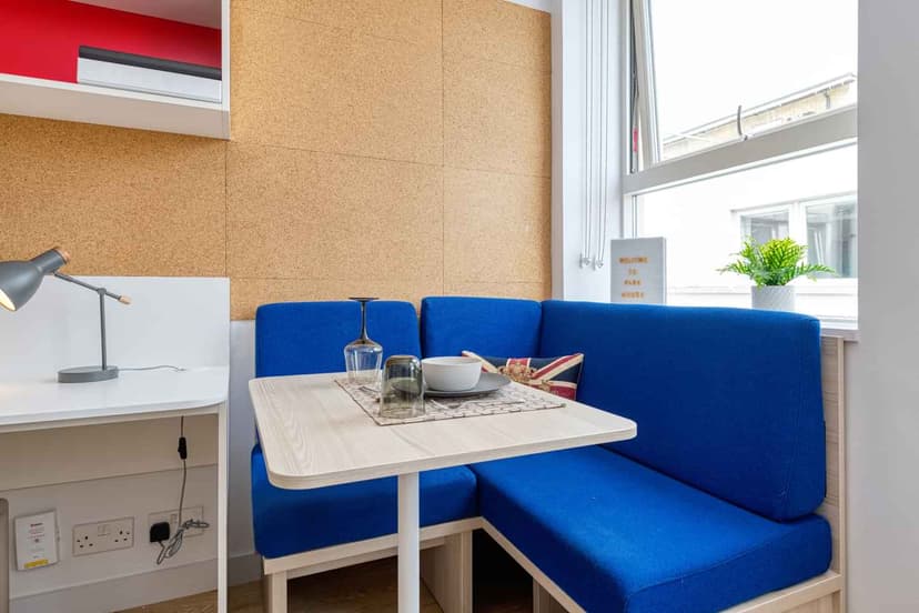 Premium Studio - Image 4