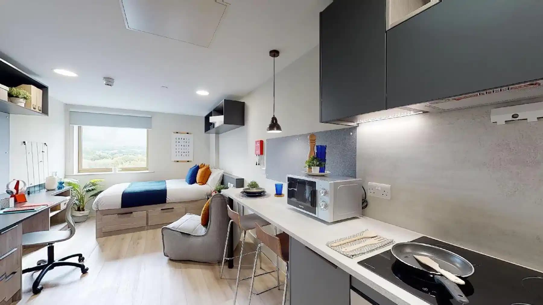 Premium Studio - Image 2