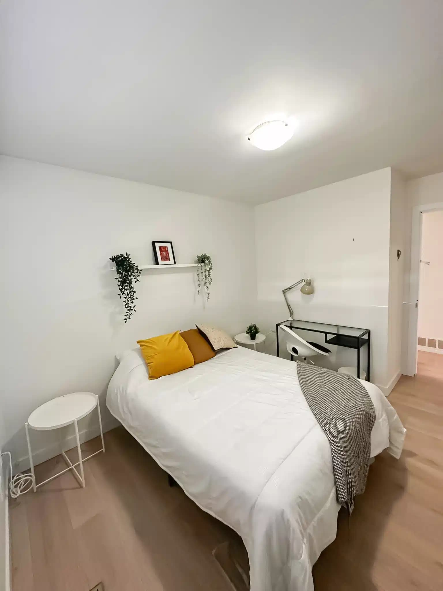 Jade Room( 1 Bed 1 Bath ) - Image 4