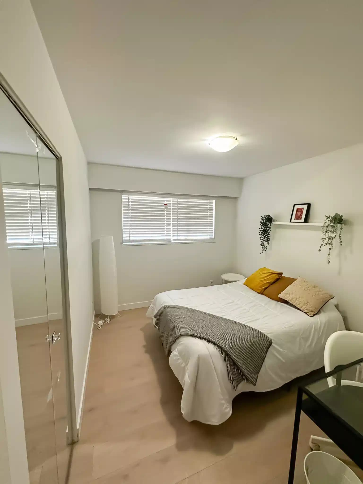 Jade Room( 1 Bed 1 Bath ) - Image 3