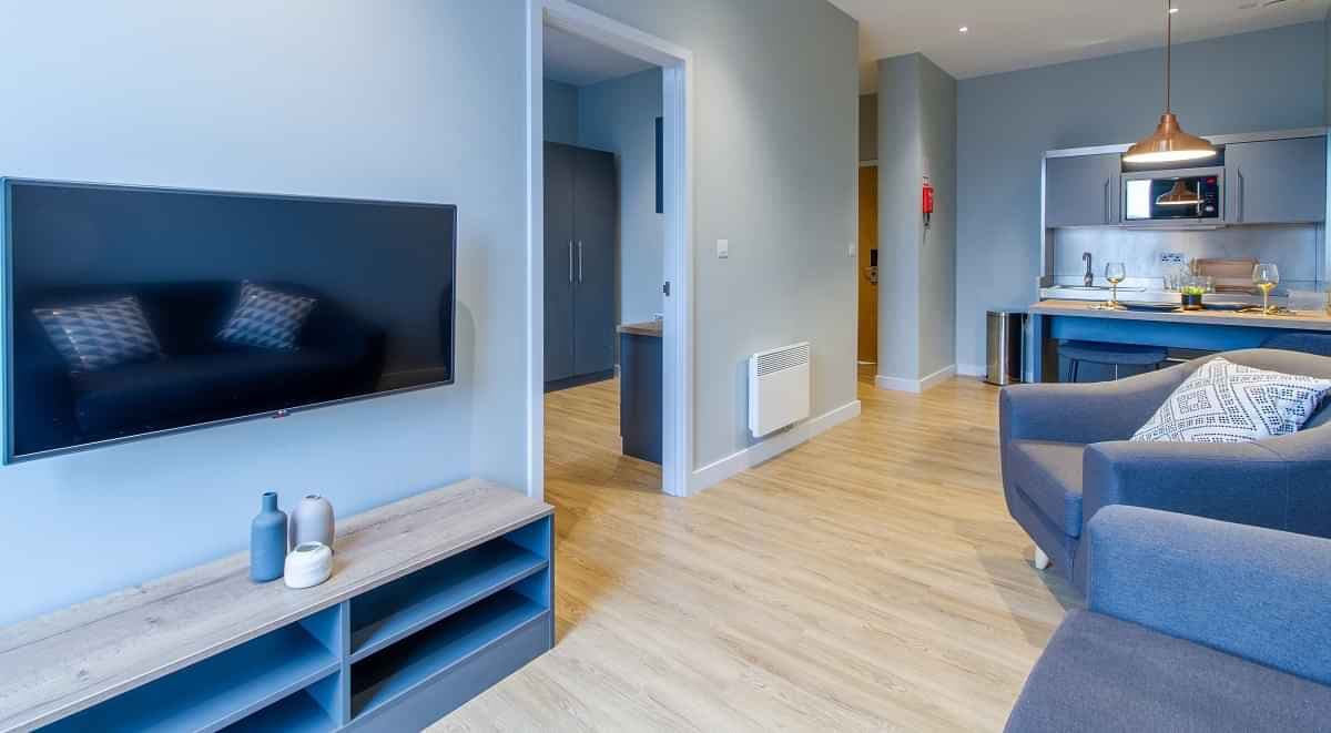 Premium 1 Bedroom Apartment - Image 2