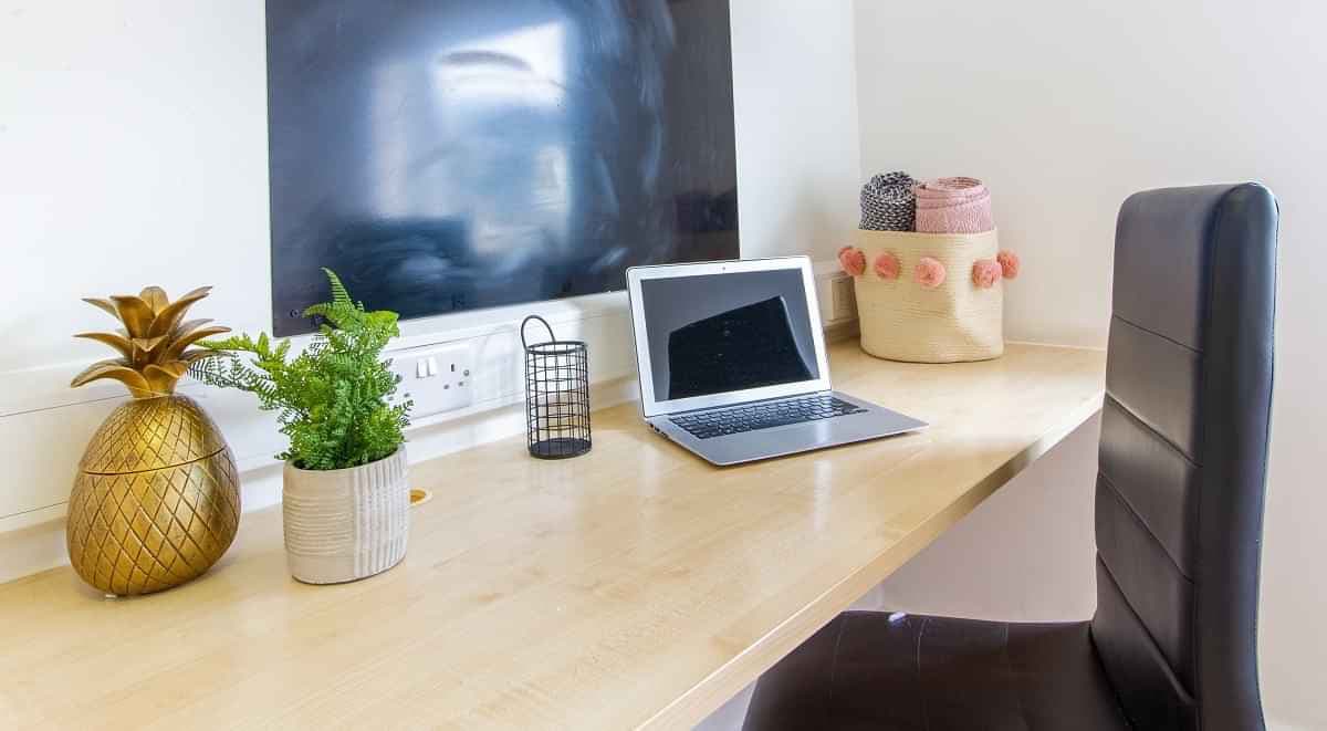 Silver Ensuite - Image 4