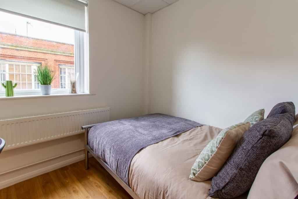 Bronze Ensuite - Image 1