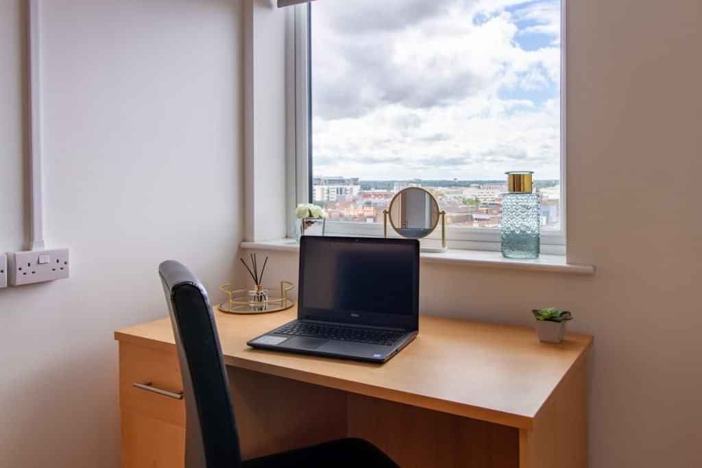 Platinum Ensuite - Image 2