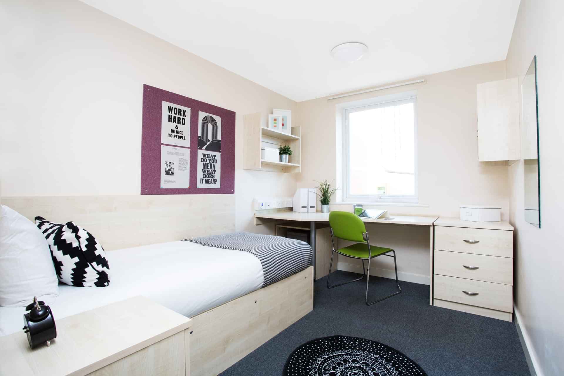 Classic Ensuite - Image 1