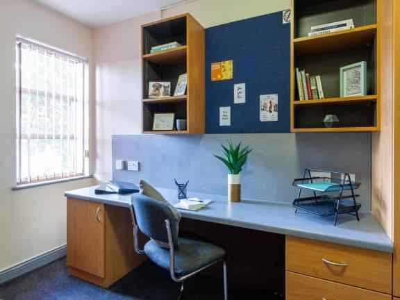 Deluxe Ensuite - Image 3
