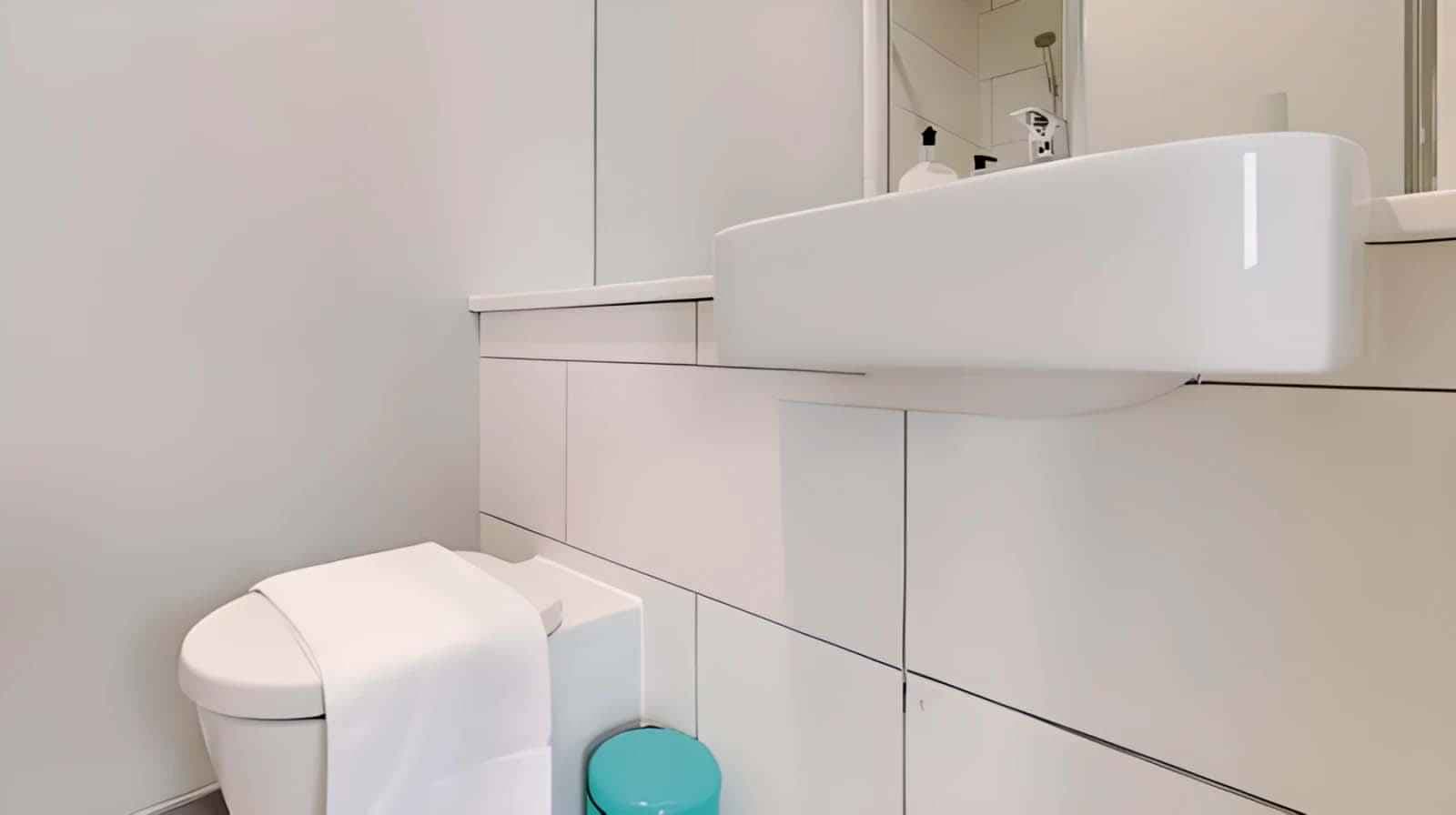 Deluxe Studio - Image 3