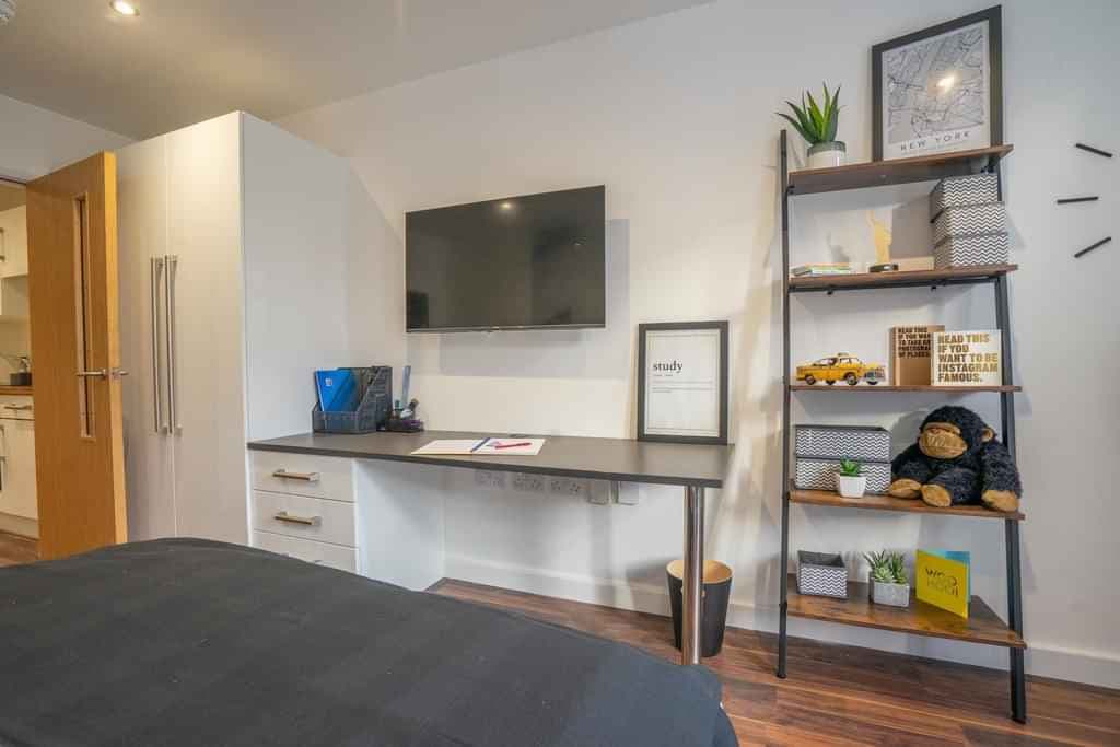 Premium Studio - Image 5