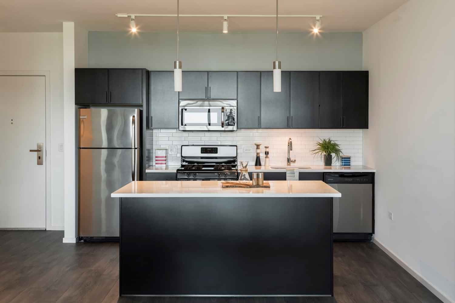 2 Bedroom 1 Bathroom - Image 6