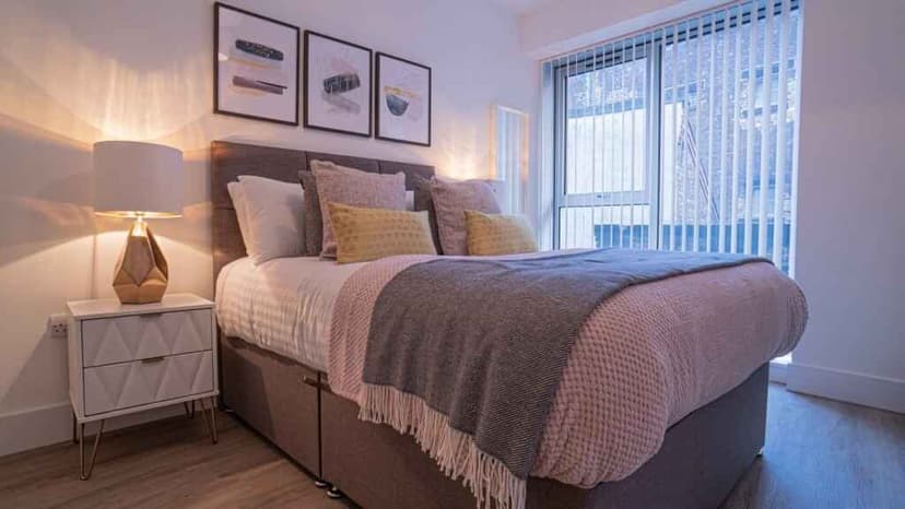 1 Bed Room Apartment - Image 1