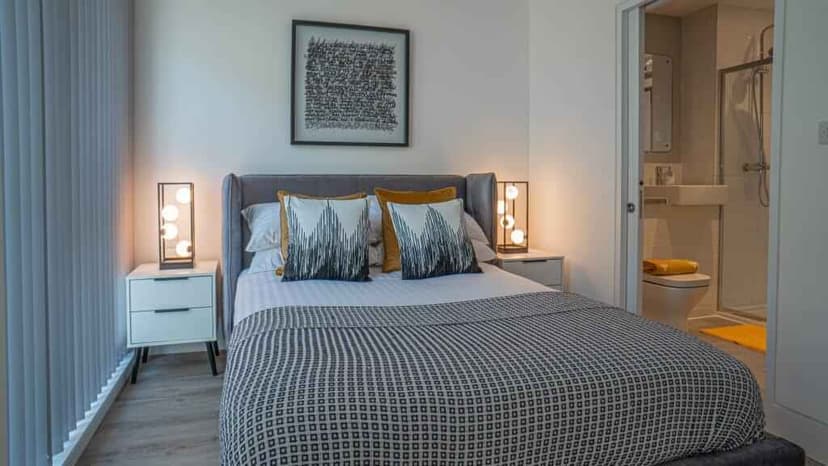 2 Bed Room Apartment - Image 1