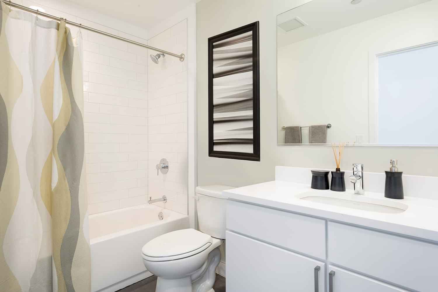 3 Bedroom 2 Bathroom - Image 3