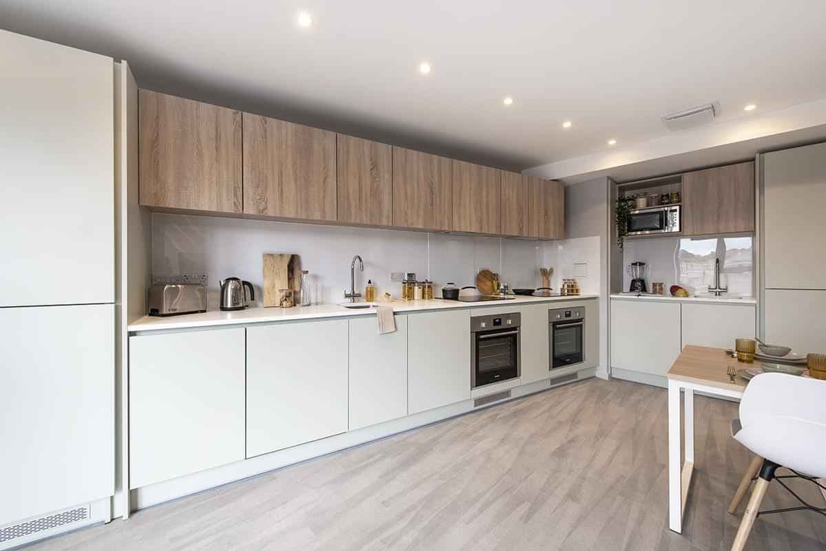 4-Bed Premium En-suite - Image 3