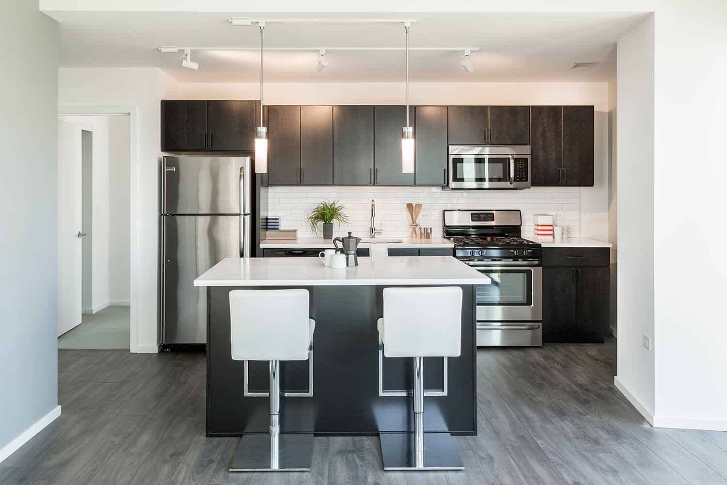 2 Bedroom 2 Bathroom - Image 11