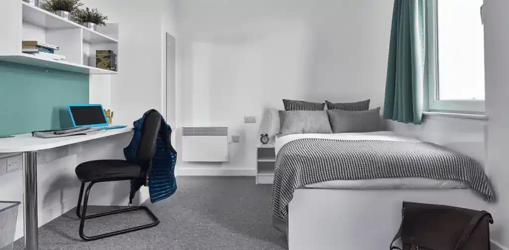 Premium En-Suite - Image 1