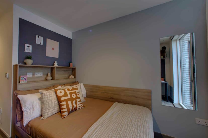 Standard Plus Ensuite - Image 1