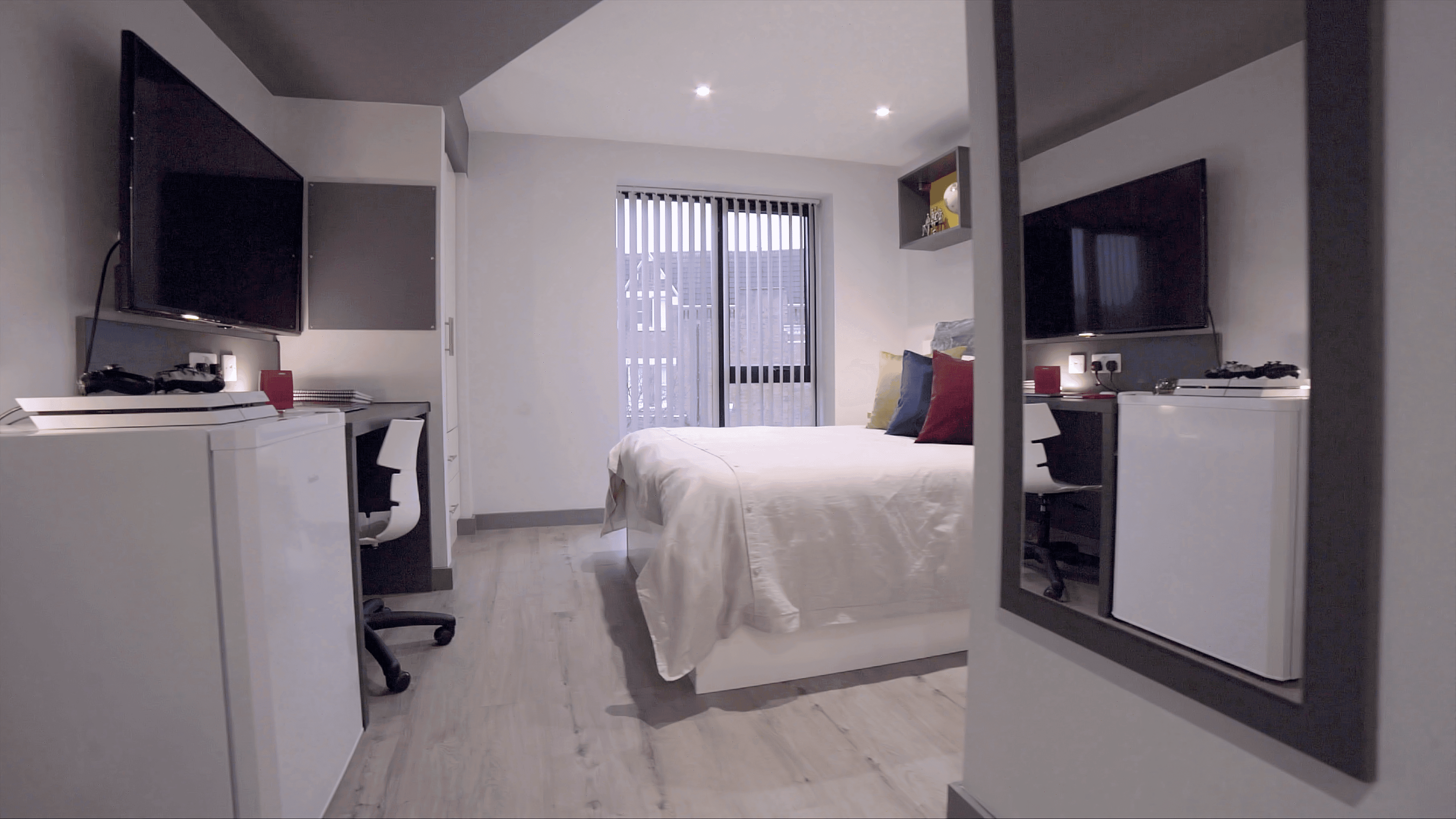  Superior Studio - Image 3