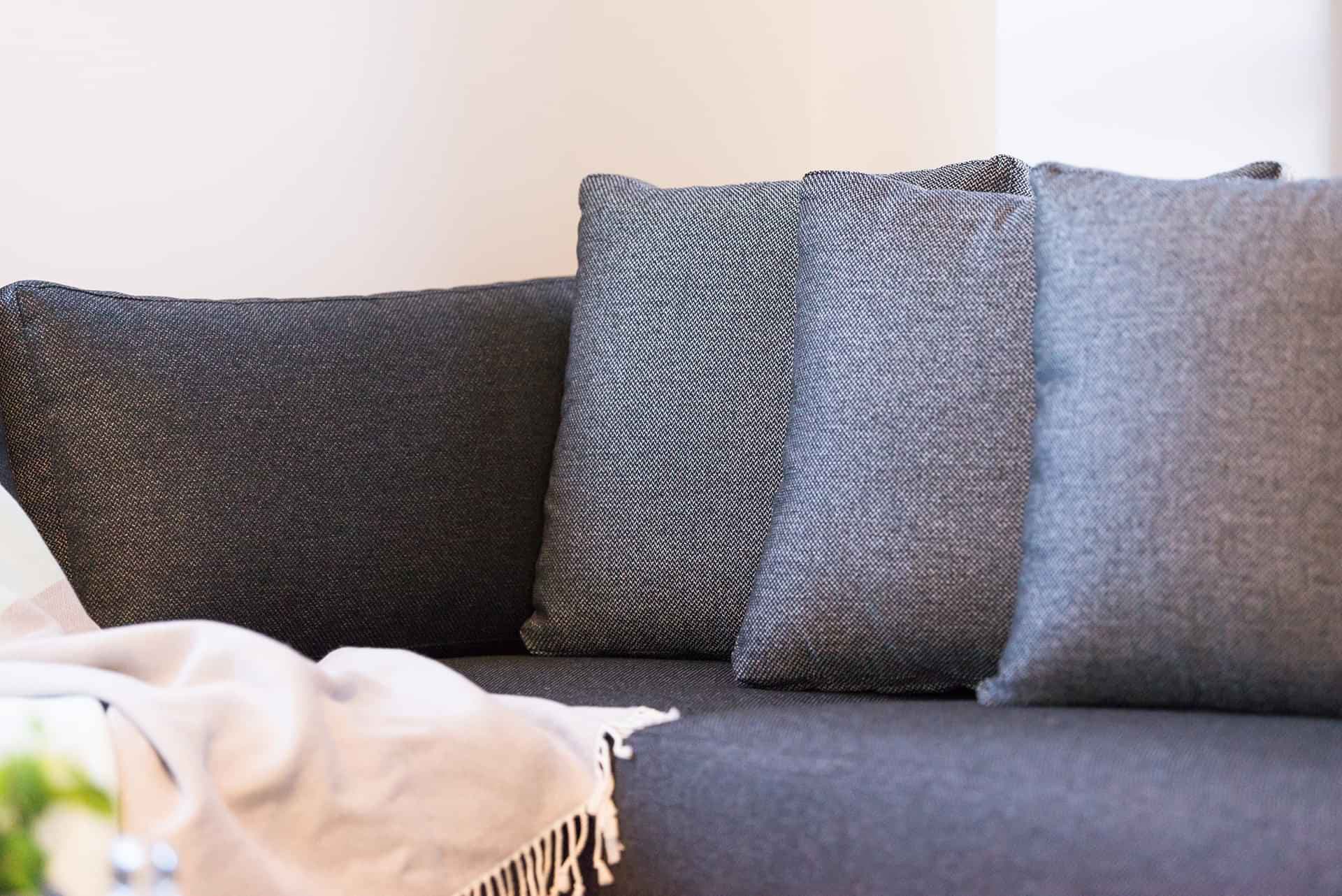 5 Bedroom Ensuite, Queen Bed - Image 4