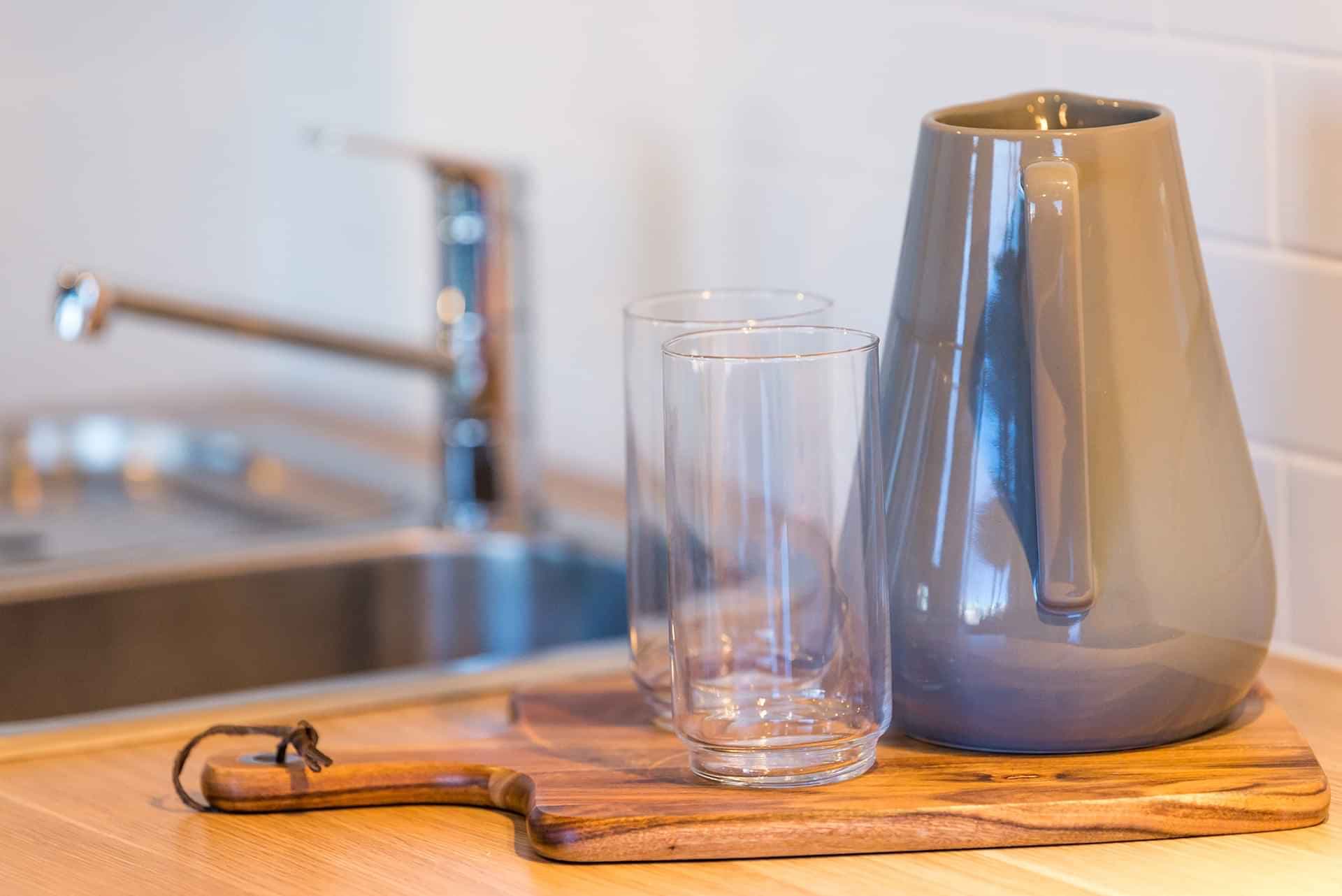 5 Bedroom Ensuite, Queen Bed - Image 3