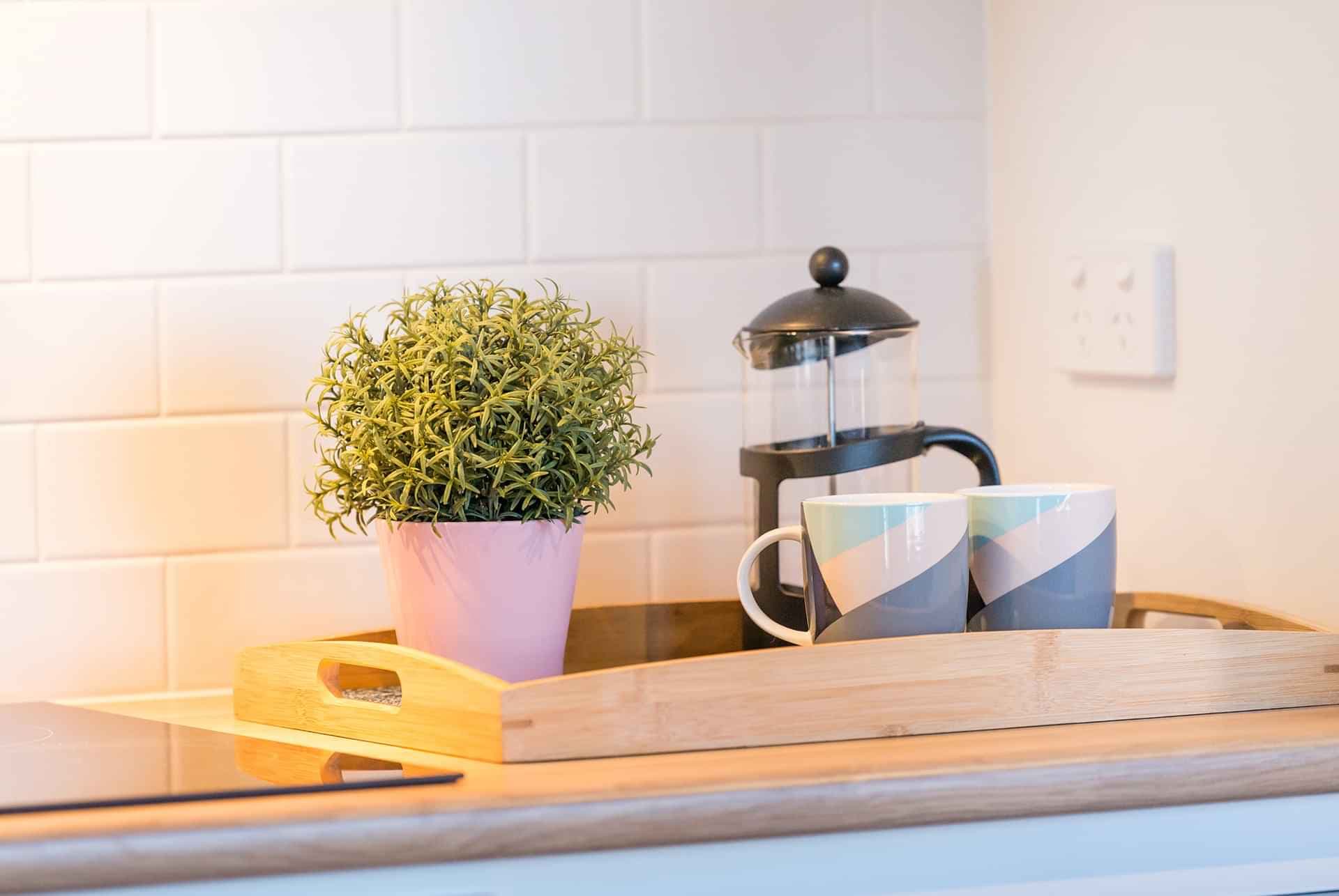 5 Bedroom Ensuite, Queen Bed - Image 14