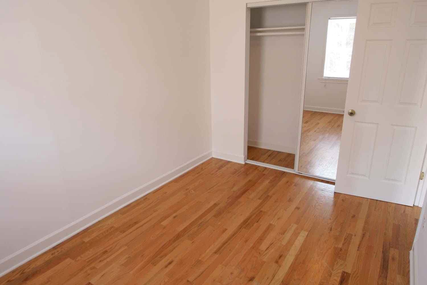 2 bed 1 Bath  - Image 3