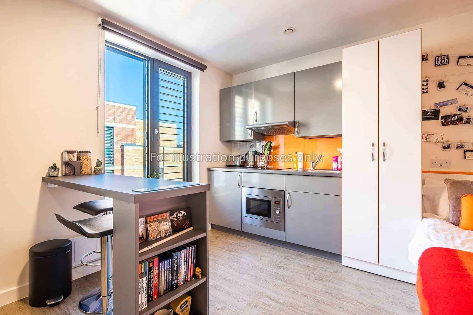 Large Studio - Image 2