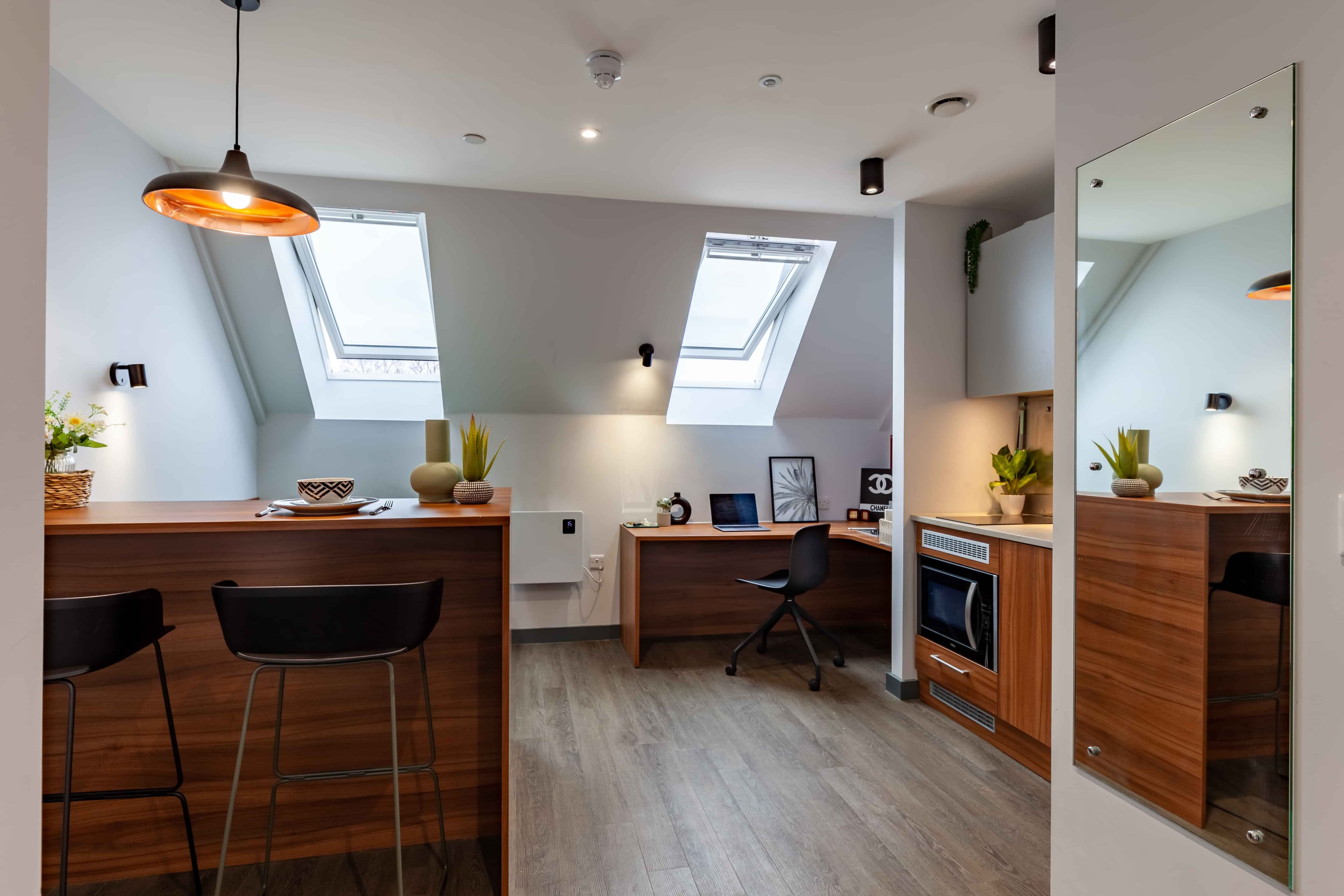 Premium Plus Studio - Image 18