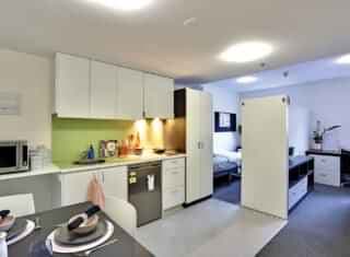 Twin, Single Bed - Image 3