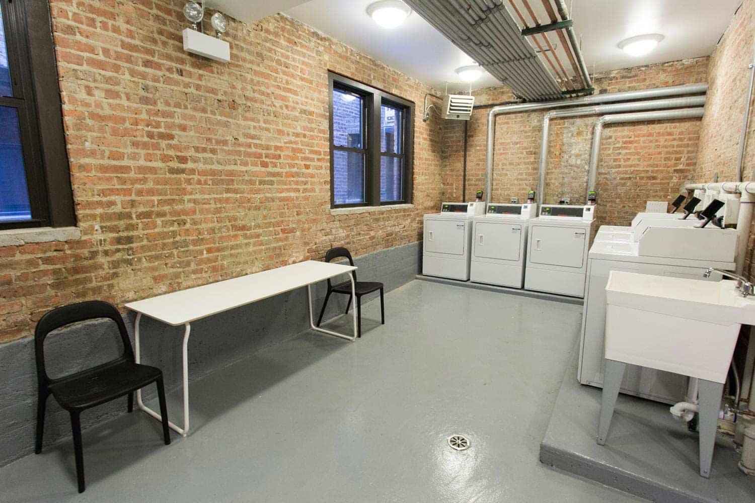 1 Bed 1 Bath - Image 2