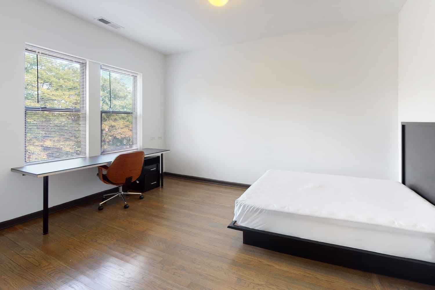 1 Bed 1 Bath - Image 1