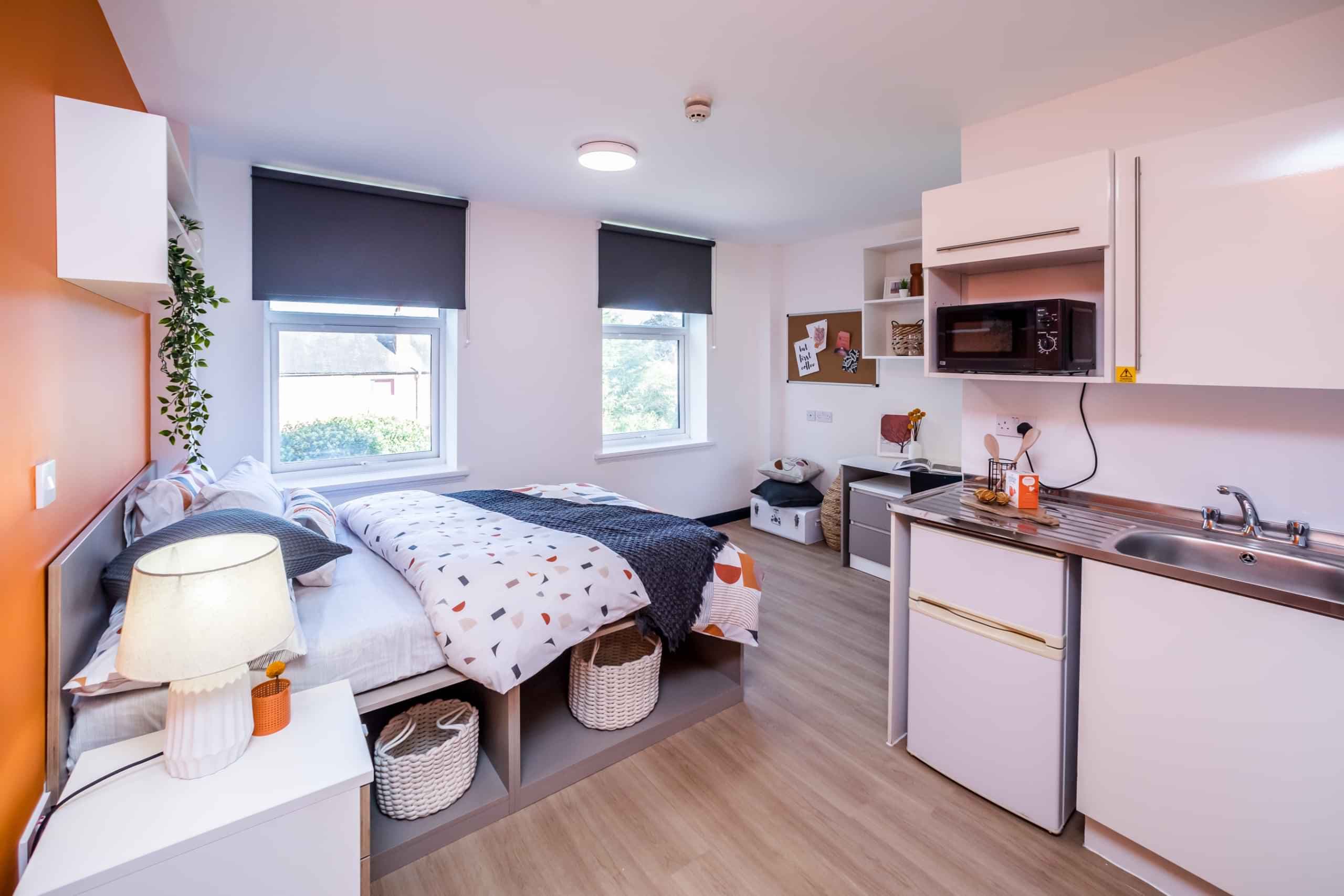 Premium Plus Studio - Image 3