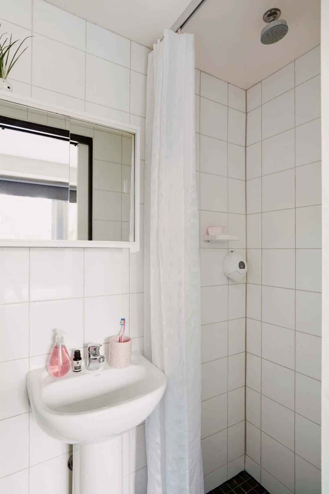 Studio Deluxe - Image 5