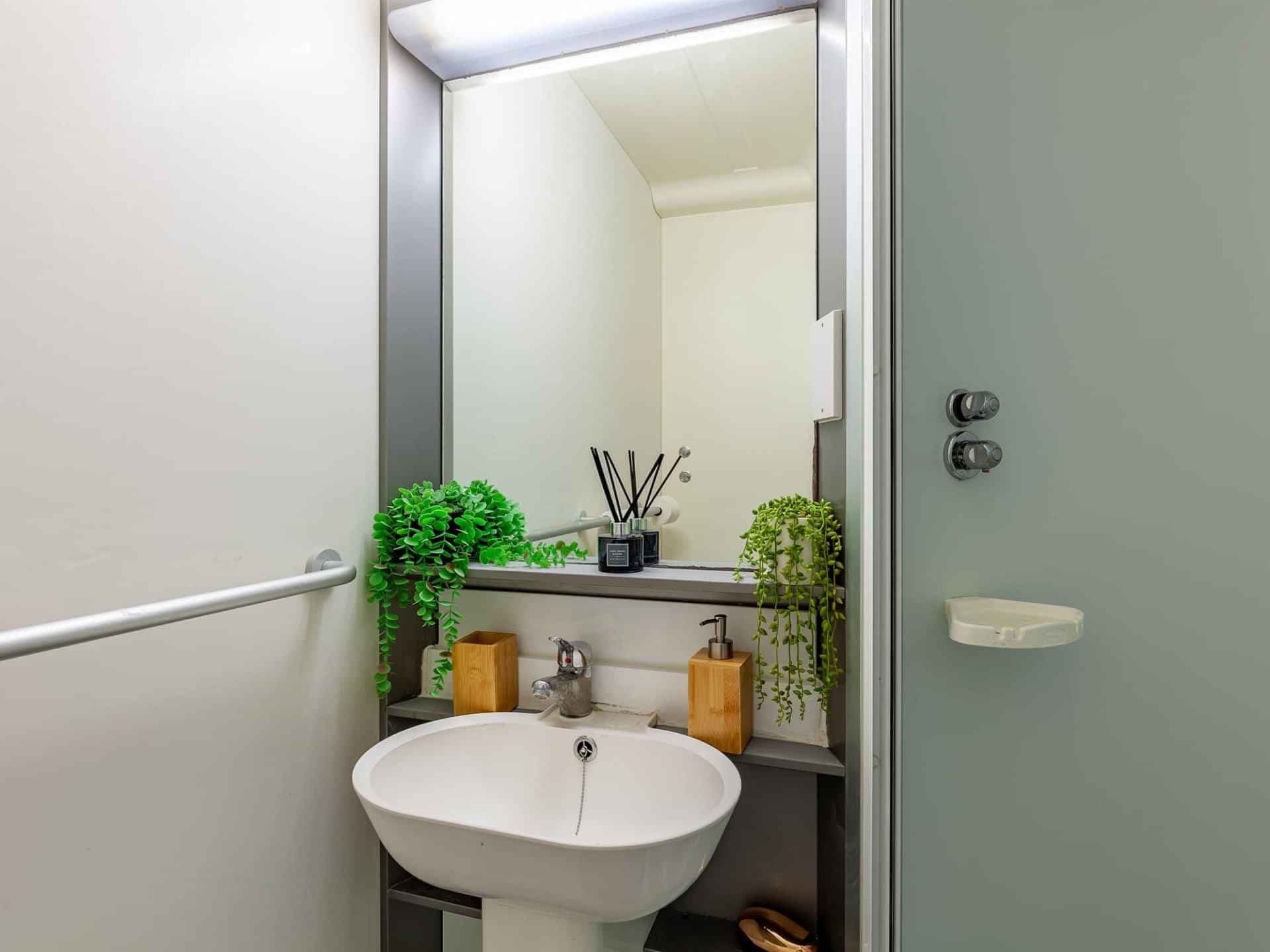 Premium Studio - Image 4