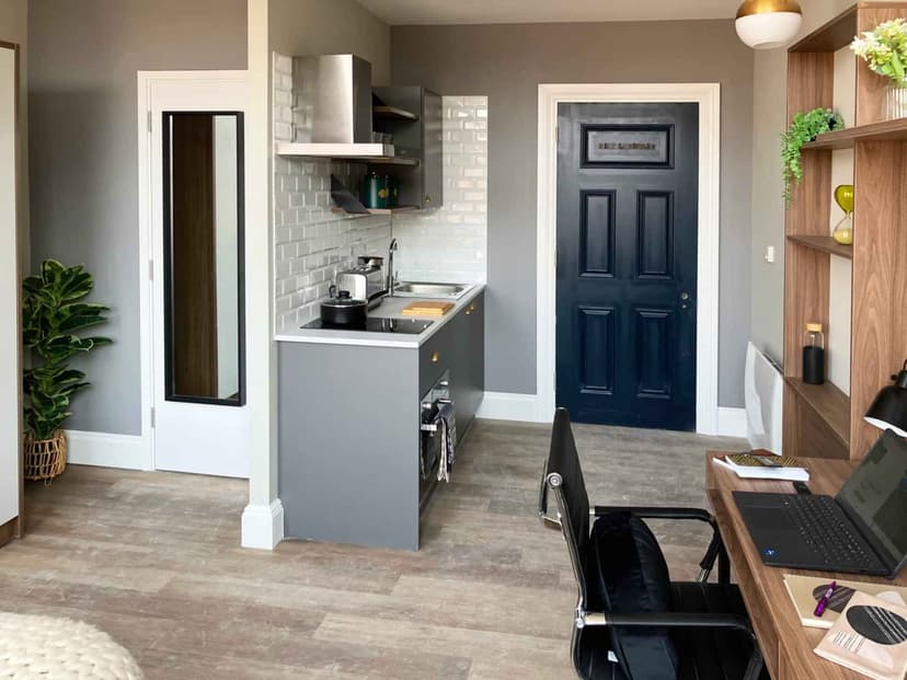 Platinum Studio - Image 4