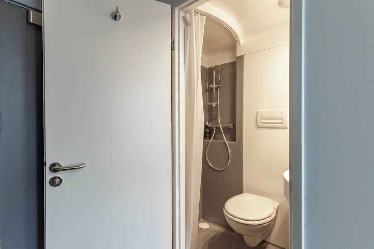 Premium Ensuite - Image 2