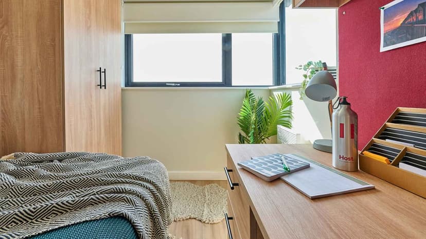 Platinum En-suite - Image 4