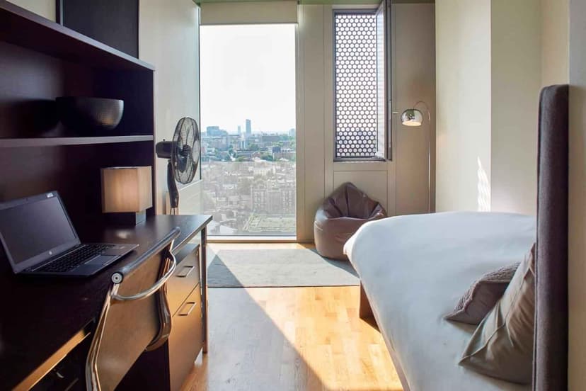 Bronze Ensuite Penthouse - Image 1