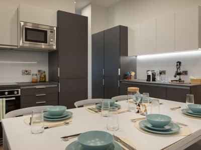 Standard Ensuite - Image 11
