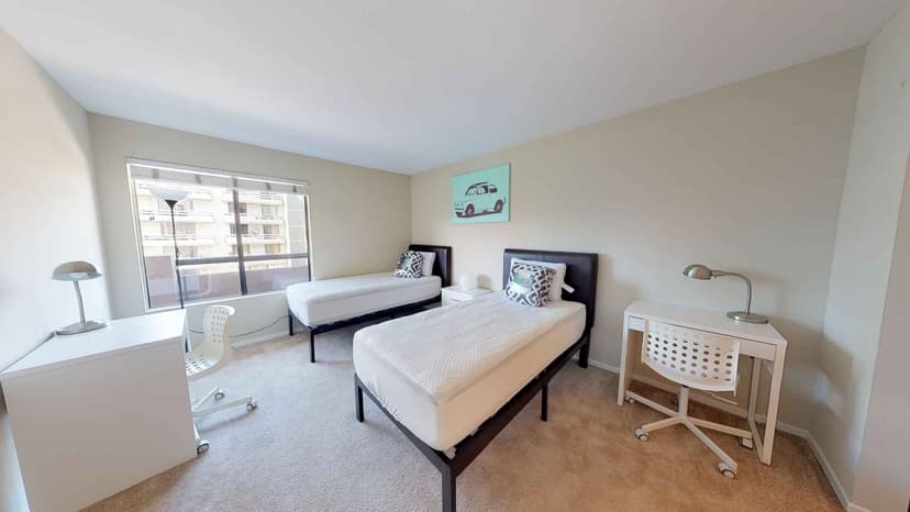 Shared Room (3 Bed - 2 Bath)