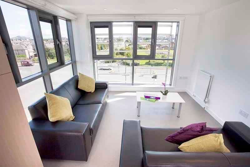 2 Bed Accessible Apartment - Image 2