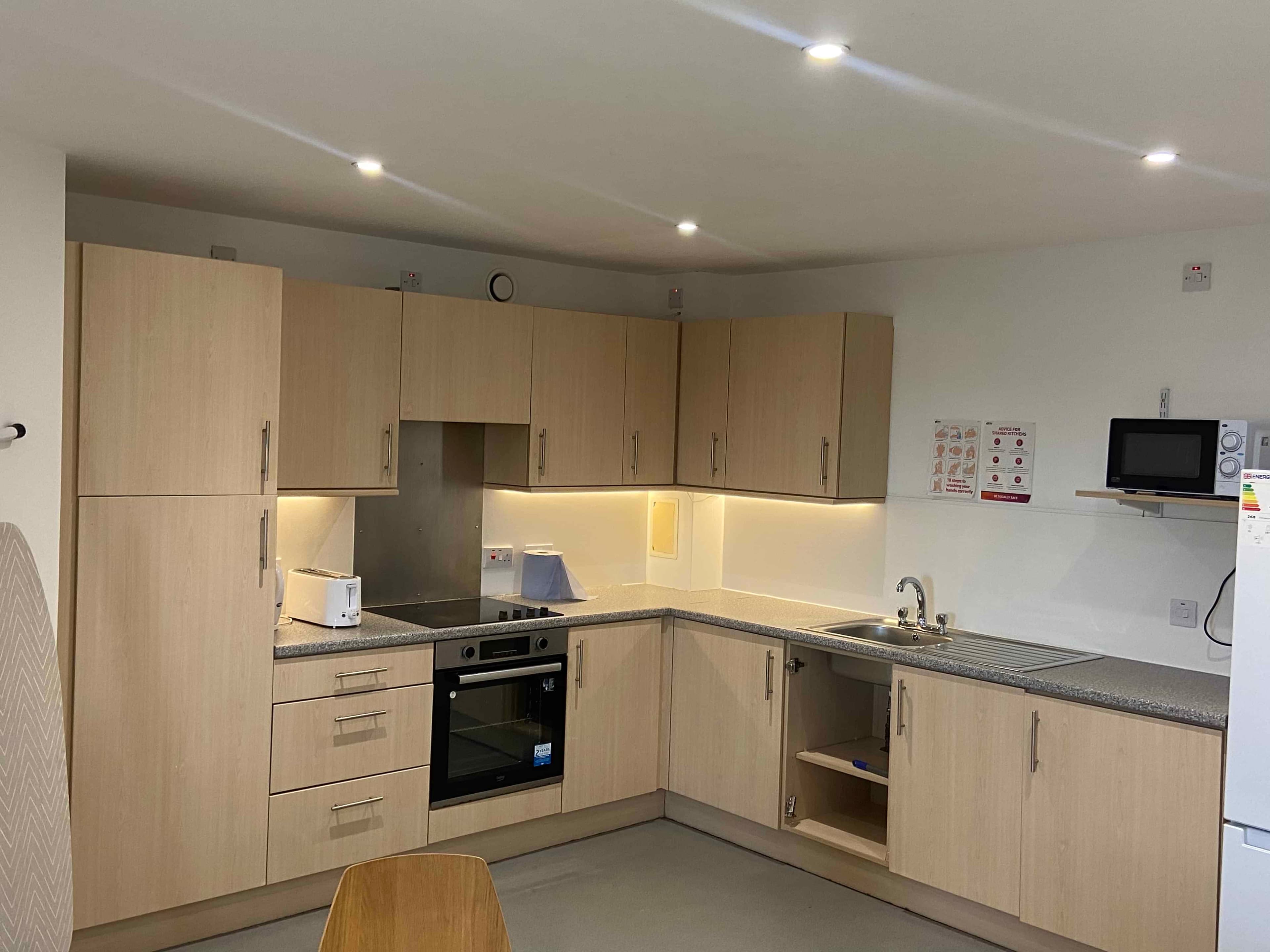 Classic En-suite - Image 22