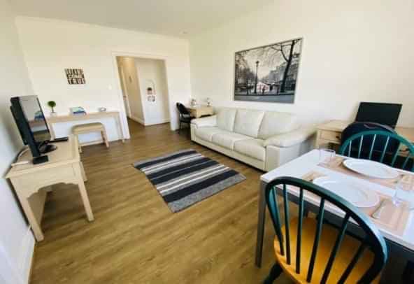 Shared Bedroom / Shared Bathroom - Image 9